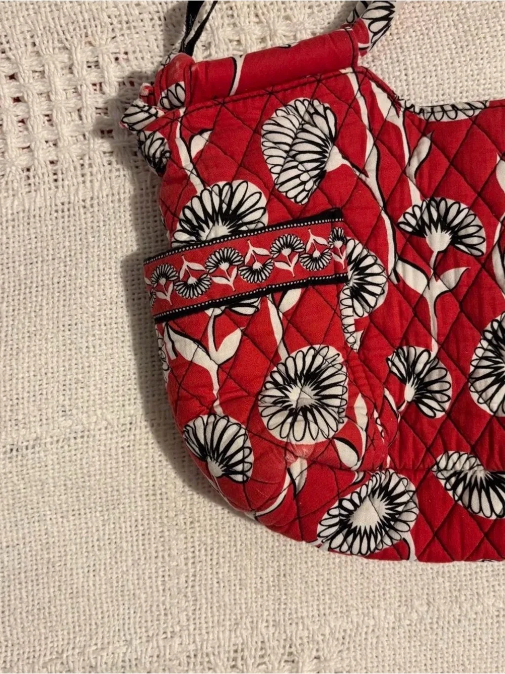 Vintage 2011 Vera Bradley Shoulder Bag “Deco Daisy”